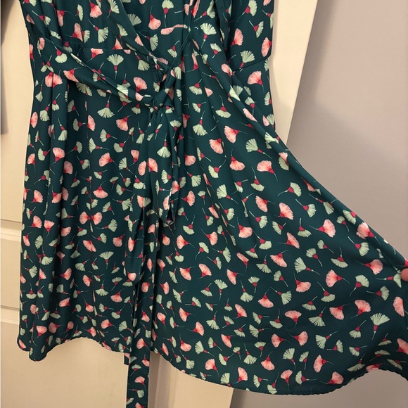 Eloquii wrap dress - Picture 2 of 5